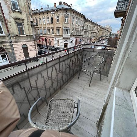 Kulisha 2Bedroom Apartment Near Opera House With Balcony Lviv Luaran gambar