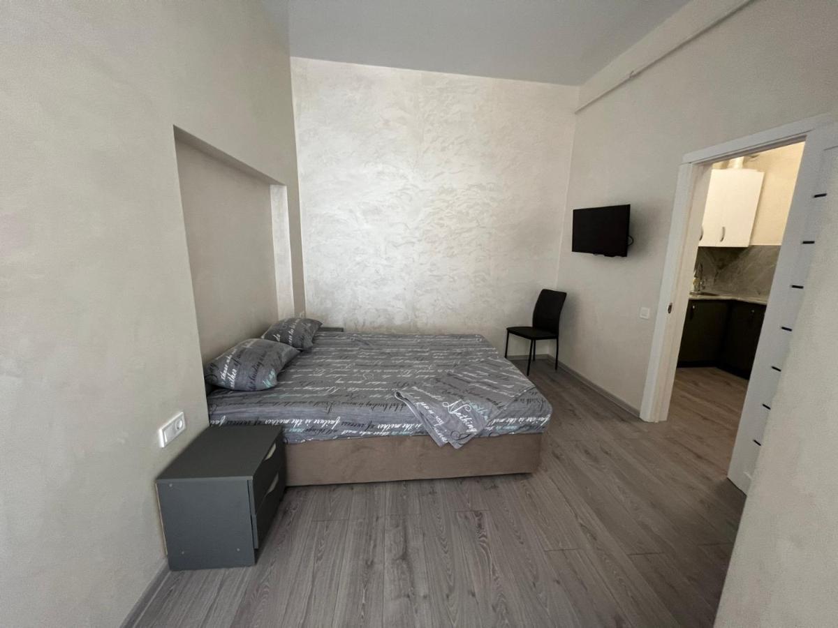 Kulisha 2Bedroom Apartment Near Opera House With Balcony Lviv Luaran gambar